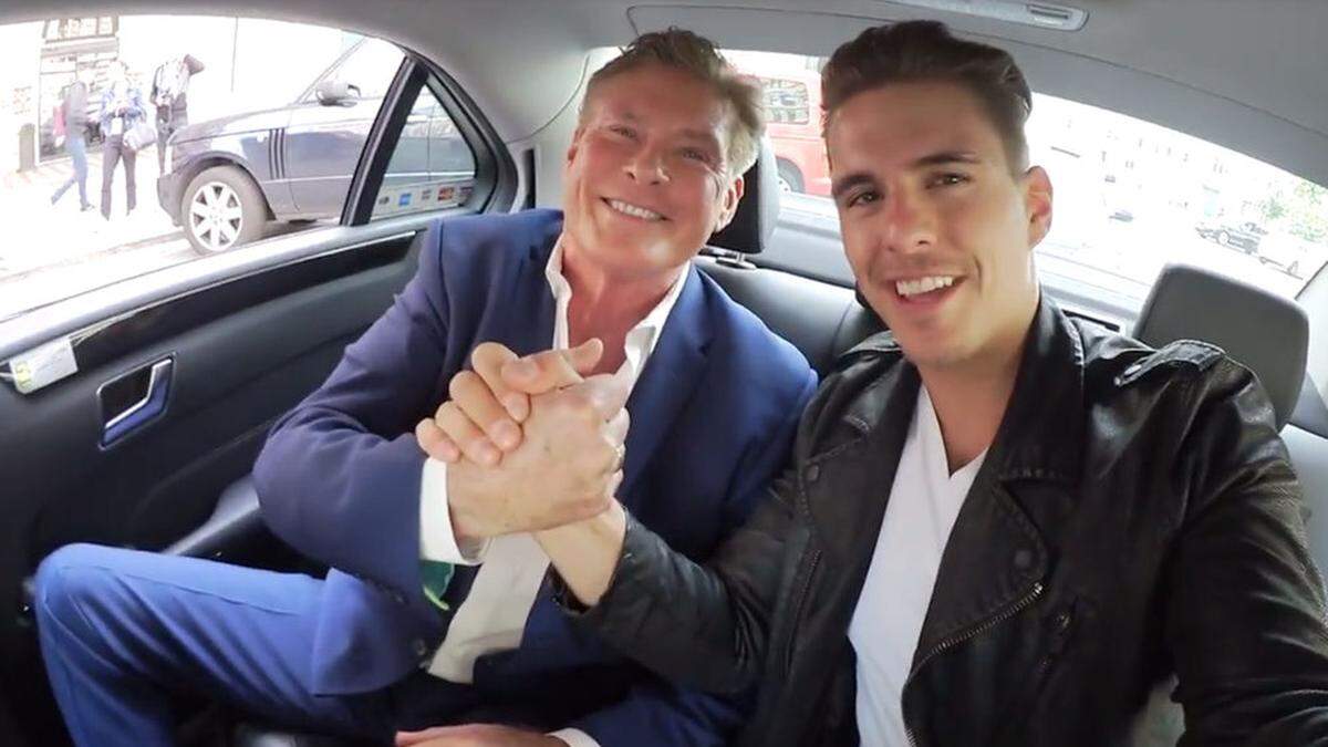 Mit The Hoff im Taxi: Screenshot aus dem Video