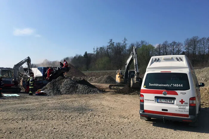 "Nach etwa einem Meter wurde das Förderband mit dem Notschalter abgestellt", so ein Polizist.