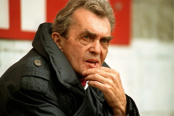 Ernst Happel 1.1. 1992 - 14.11.1992: 9 Spiele, 2 Siege, 3 Unentschieden, 4 Niederlagen. 1 Punkt.