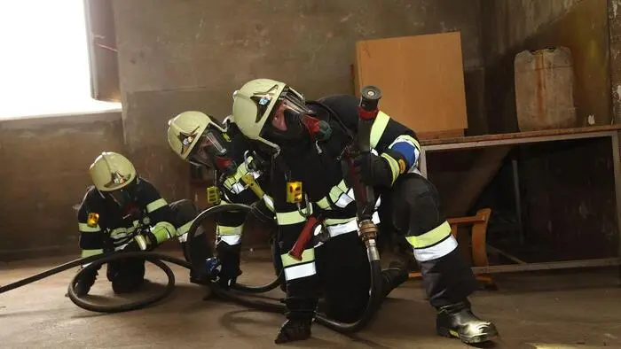 Der schwere Atemschutz gilt bei den einzelnen Feuerwehren als wichtigster Bestandteil um eine effiziente Brandbekämpfung ohne körperliche Schäden durchführen zu können.