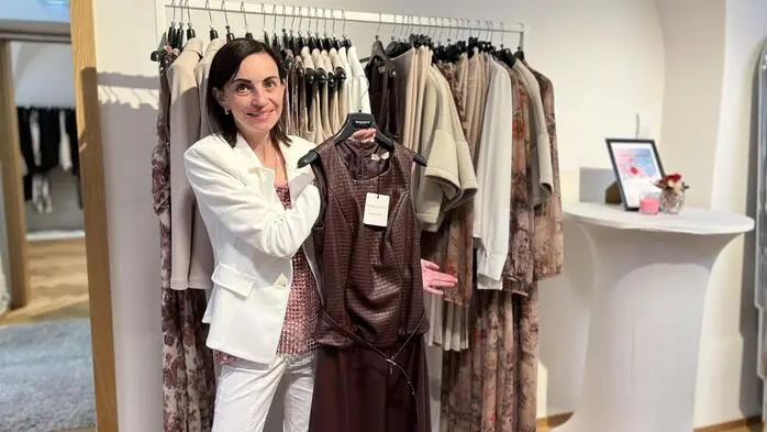 Anna Neumann in ihrem Geschäft in Graz. Dass sie mit dem Nachnamen Neumann ausgerechnet denselben Namen wie die berühmte Murauerin trägt, ist für sie eher eine amüsante Randnotiz