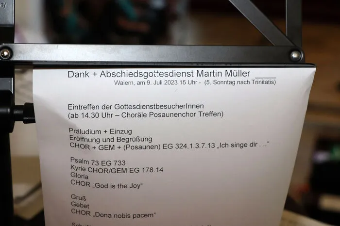 Musikalisch umrahmt wurde der Dankgottesdienst vom CHOR (Singkreis Waiern) mit Mitgliedern des Vocalensemble 1517 unter Leitung von Anna Wresnik. Diözesankantor Martin Lehmann (Orgel), den „Treffner &amp; Liesertaler Posaunenchor“, Senta Weinberger (Flöte) und Werner Otti (Gesang).