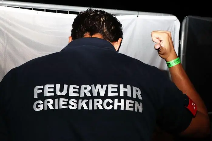 Von der Partnerfeuerwehr Grieskirchen in OÖ sind Kdt. Erwin Hangl mit 15 Kameraden angereist, 