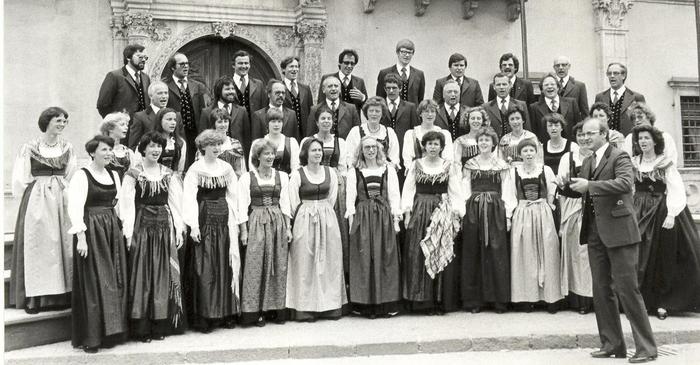 Droz was the leader of the Borsia singing group for 50 years