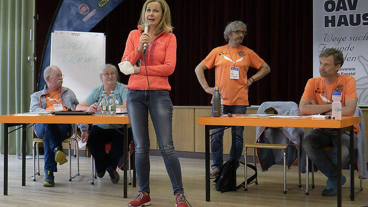 Wolfhard Schulz, Uschi Niklas-Schulz, Gabi Wohlfahrter, Heinz Leitner und Helmut Knauss vom Alpenverein Haus/Ennstal