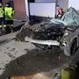 Der Unfalllenker stieg noch selbst aus diesem Wrack aus