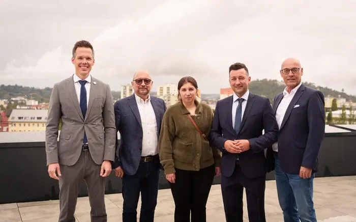 Christian Repnik (SIP), Gert Niederdorfer (bfi), Adriana-Ioana Lupsea, Martin Steiner (designierter SIP-Chef), Karl-Heinz Snobe (AMS Steiermark)