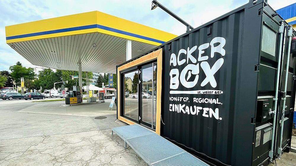 Eine der neuen Ackerboxen steht auf dem Gelände der A1-Tankstelle in der St. Veiter Straße.
