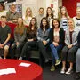 Die 7A-Klasse des Brucker Gymnasiums mit den Veranstaltern