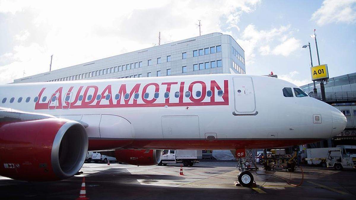 Laudamotion am Flughafen Düsseldorf 