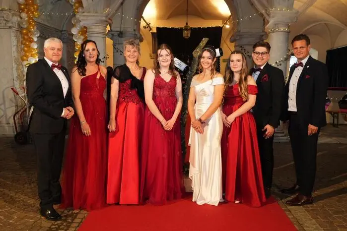 Adolf Lackner, Christine Hensel, Renate Auer, Katharina Stocker, Michelle Langreiter, Panna Kelemen, Amar Hrnjic, Wolfgang Lichtner