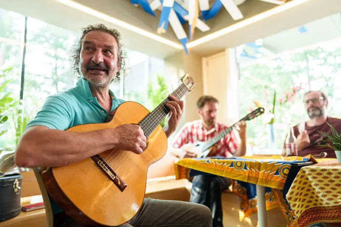 Auch spanische Gitarrenmusik steht hoch im Kurs.