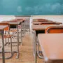 Leere Klassenzimmer: Bis Ende November sind Oberstufen vorerst wieder im Distance Learning 