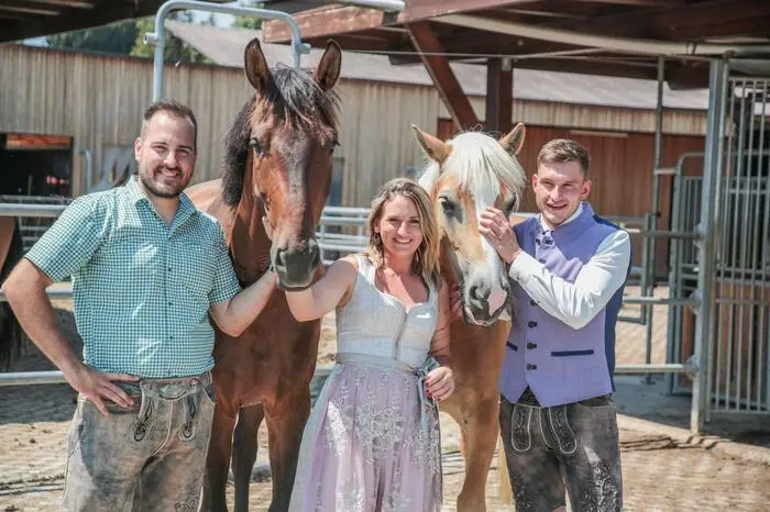 Platz 8: Für beste Unterhaltung sorgte Stefanie Bartl vom Finzgut in Söding-St. Johann mit ihrer Teilnahme bei „Bauer sucht Frau“. Auch wenn die sympathische Pferdewirtin in der ATV-Kuppelshow die große Liebe nicht gefunden hat, ist sie im Nachhinein froh, bei der Sendung mitgemacht zu haben und wird seit der Ausstrahlung sehr oft angesprochen.