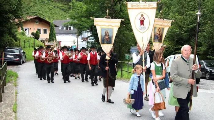 Der „Oswaldi-Sonntag“, der Festtag des Pfarrpatrons im kleinen Bergdorf Graden (Gemeinde Köflach), wurde wie immer besonders festlich begangen.