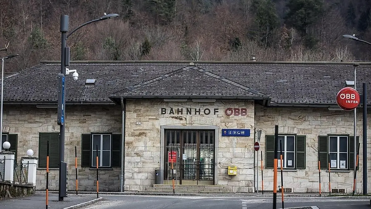 Am Bahnhof in Pörtschach entstand ein Schaden in der Höhe von mehreren Tausend Euro.