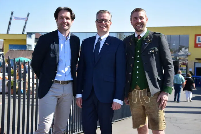 Ignatz Spiel, Ernst Lutterschmied sowie Philipp Gady setzen auf eine Kombination aus Produktinformation und Unterhaltung für die ganze Familie.