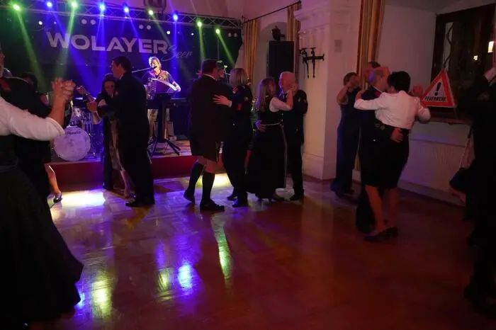 Bis spät in die Nacht wurde getanzt und gefeiert