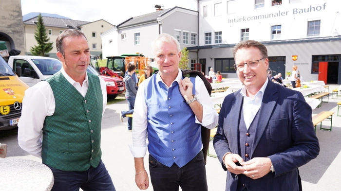 Die Bürgermeister Wolfgang Krenn, Günther Novak und Ewald Tschabitscher.