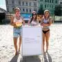 Antonia, Luise und Elsa müssen wie alle anderen sportlichen Badbesucher derzeit auf den Beachvolleyballplatz verzichten. 