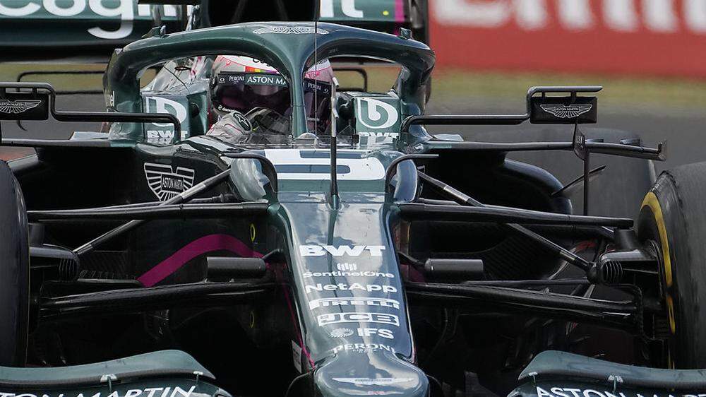Im Aston Martin von Sebastian Vettel war zu wenig Tank.