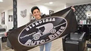 Susi Gfrerers Salon befindet sich in der ehemaligen Autodiele