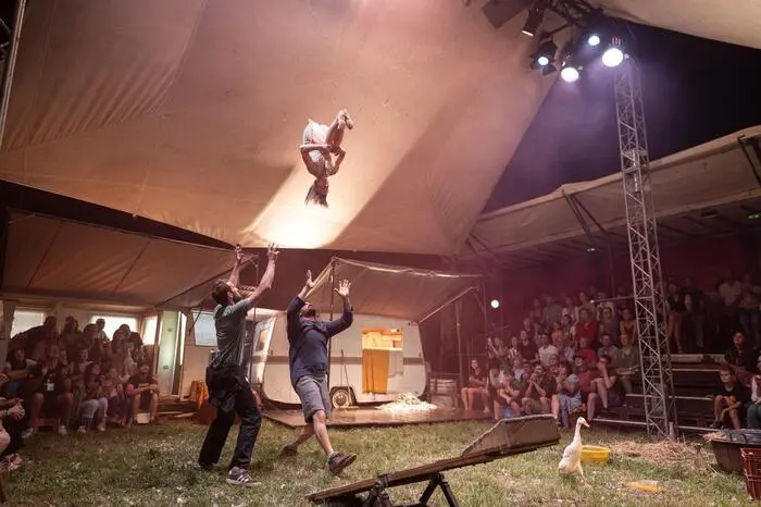 Artisten, Tiere, Attraktionen, Klamauk: Der Cirque Aital bietet einfach alles und noch mehr
