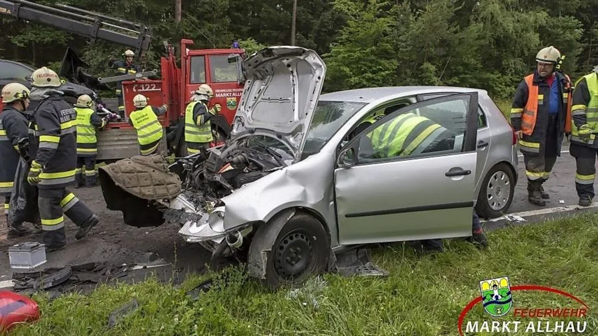 Beide Autolenkerinnen wurden schwer verletzt