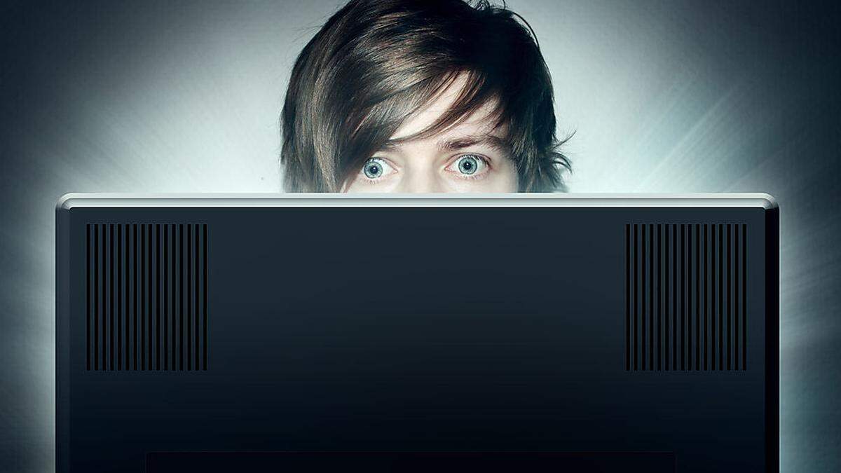 Vor allem Jugendliche verbringen zu viel Zeit vor dem Computer