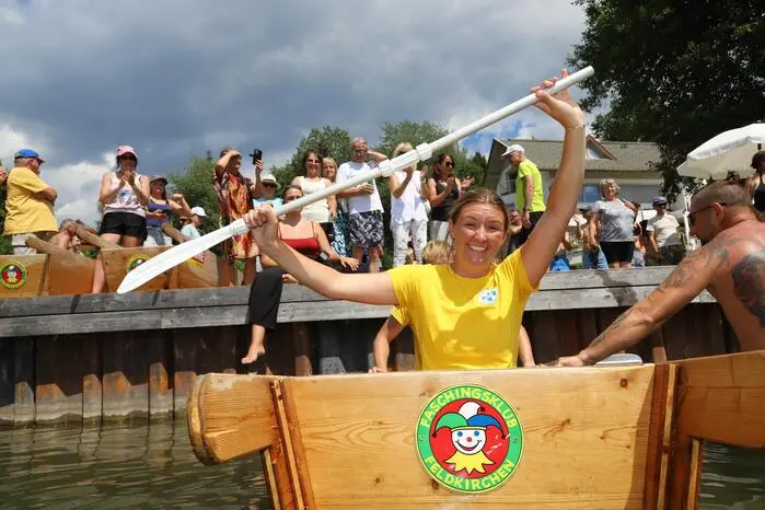 Auch mit im Sautrog dabei, die Einsatzstellenleiterin Olivia Pirker von der Wasserrettung Feldkirchen.