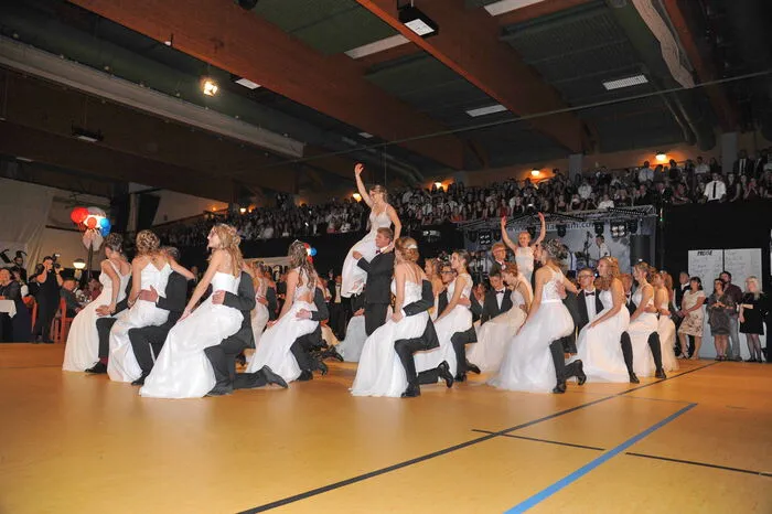Klicken Sie sich durch weitere Bilder vom Maturaball in Murau!