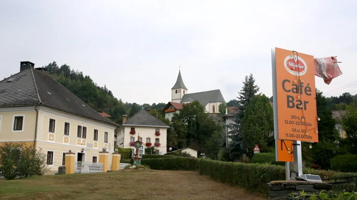 Die kleine Ortschaft Pulst in der Gemeinde Liebenfels stand am Wochenende im Mittelpunkt einer großen Vernissage. 