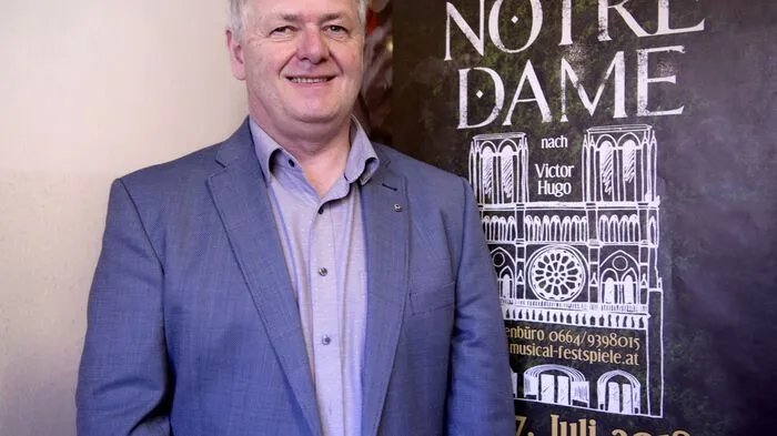 Mit einer glanzvollen Vorstellung des Musicals "Notre Dame", komponiert und dirigiert von Alois Lugitsch, wurden im Schlosshof die Musical Festspiele Hartberg 2018 eröffnet
