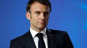 Emmanuel Macron sein Ziel vorerst erreicht und trotzdem wenig Grund zu lachen.