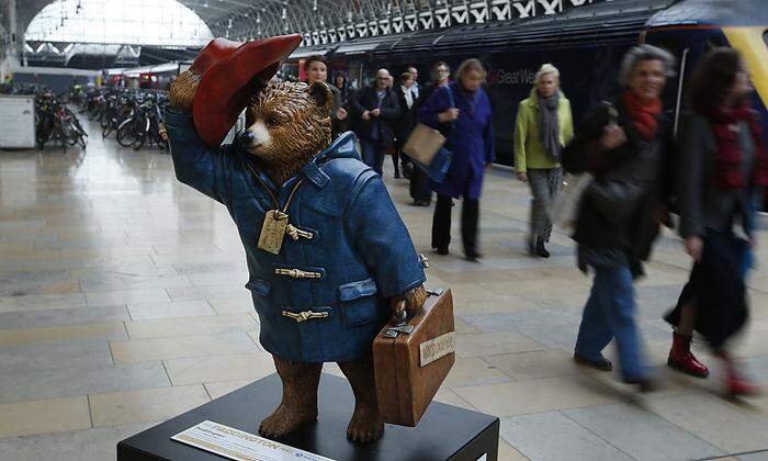 Adieu, Michael Bond!