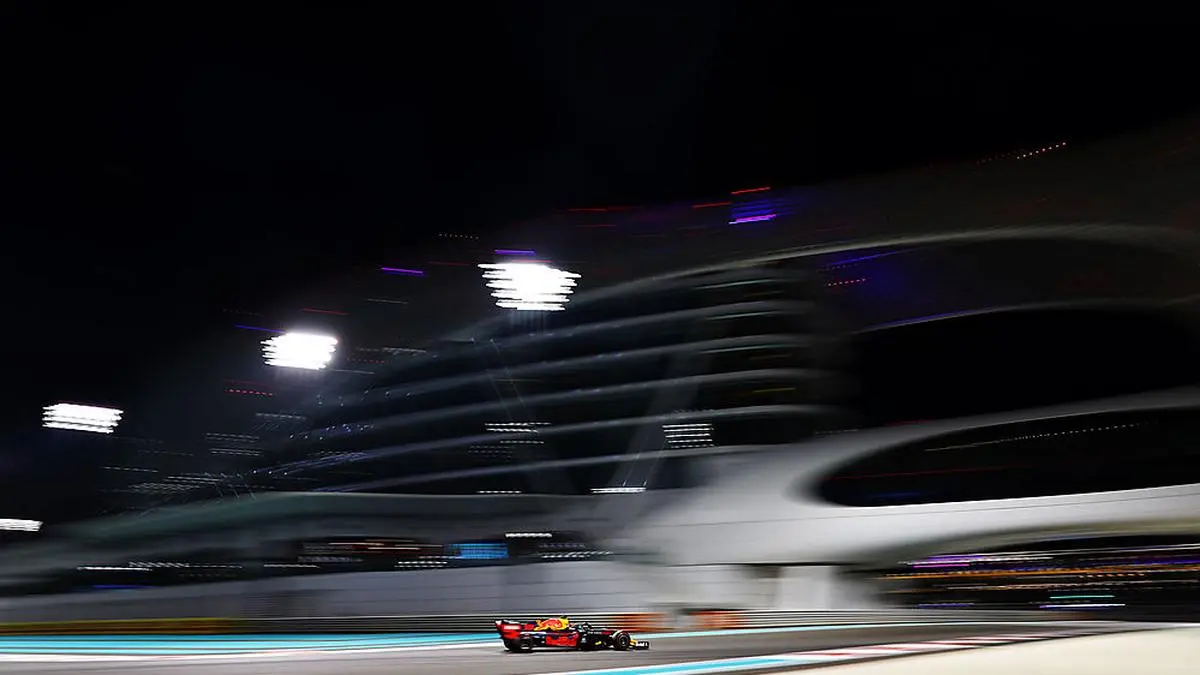 Hafenrundfahrt auf Yas Marina Island