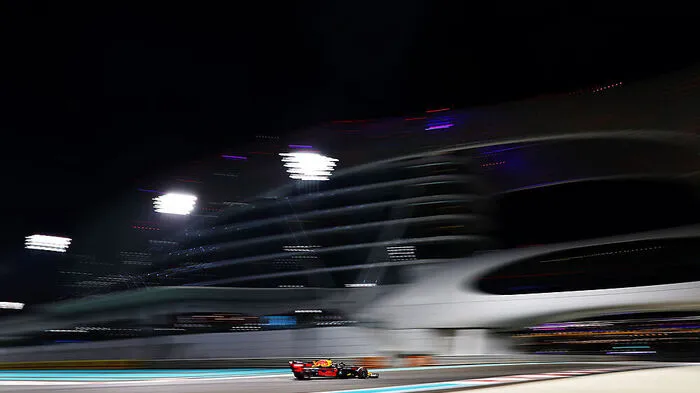 Hafenrundfahrt auf Yas Marina Island