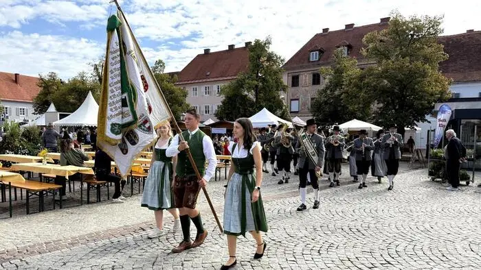Fürstenfeld im Kürbisfieber: Das 29. Kürbisfest begeisterte viele Gäste!