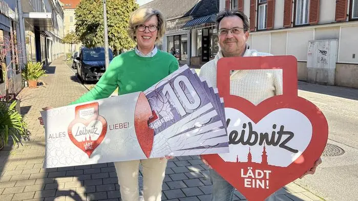 Kassierin Barbara Draxler und Obmann Fritz Parmetler vom Verein „Leibnitz lädt ein“ 