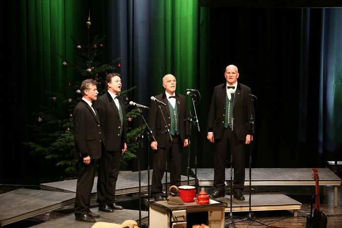Ebenso auf der Bühne für Musik sorgte der Bleiberger Viergesang.