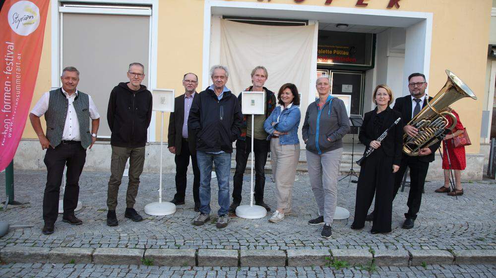 Initiatorin Michaela Zingerle freute sich über den 7. Nachfüllzyklus bei der Art Machine in Pöllau
