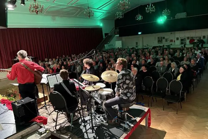 Als Special Guests standen die Musiker der Band „Jazz GPT“ auf der Bühne.