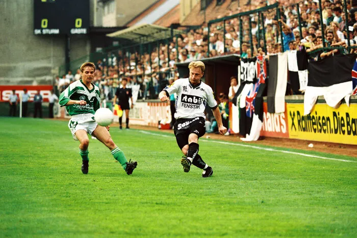 Von 1986 bis 1994 war Kurt Temm mit Ausnahme eines Leihjahres bei der Admira für Sturm aktiv.