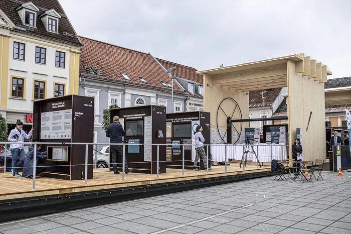 Eine Ausstellung, so bewegt wie die Kärntner Geschichte, lautete der Tenor bei der Eröffnung.
