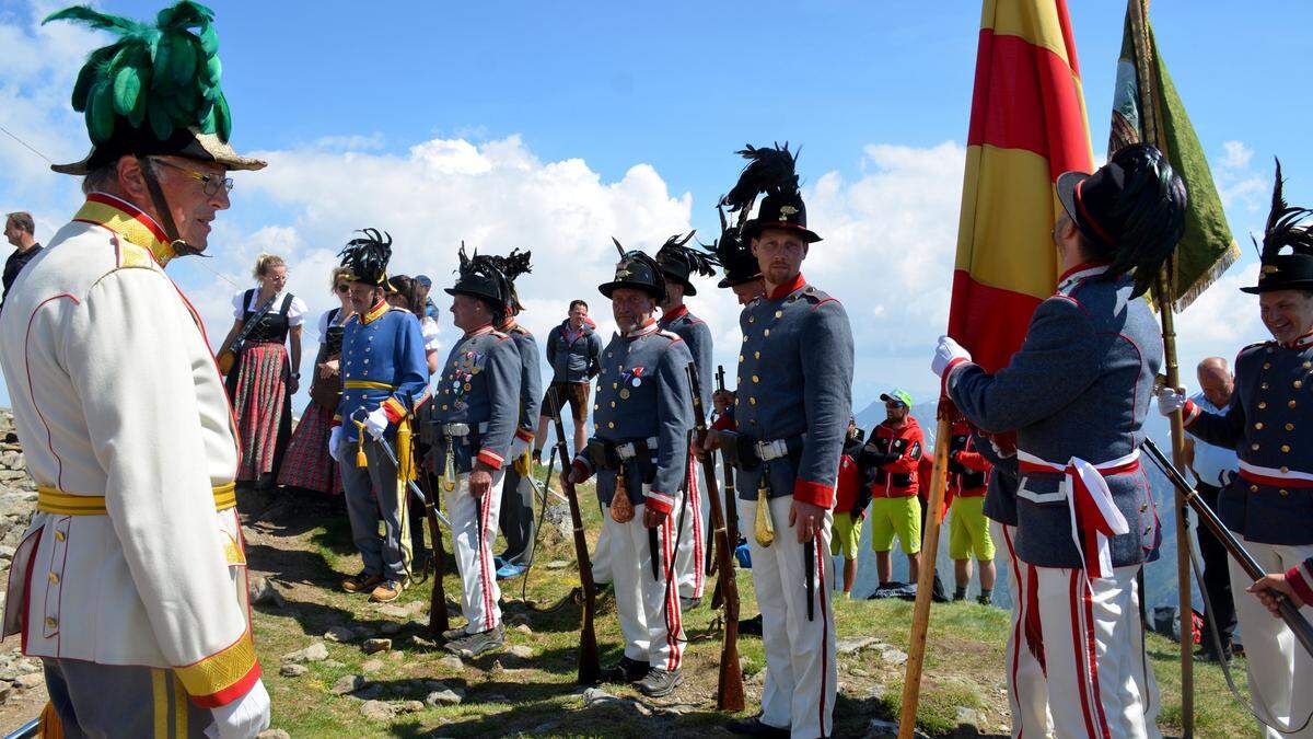 Die Schützengarde von St. Peter am Hausberg Greim wird ebenfalls gezeigt