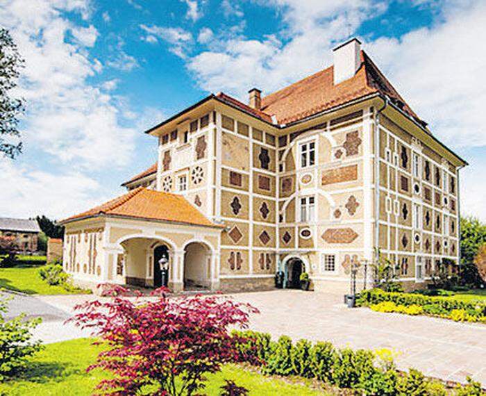 Regelmäßige Veranstaltungen beleben die Region – etwa im Schloss Farrach in Zeltweg