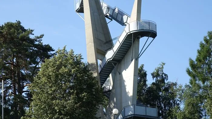 Der 32 Meter hohe Turm am Kleeberg.
