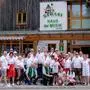 Rund 50 Personen von zwei Oldtimerclubs nahmen an der Ausfahrt nach Gasen in Gedenken an Erwin Piber teil