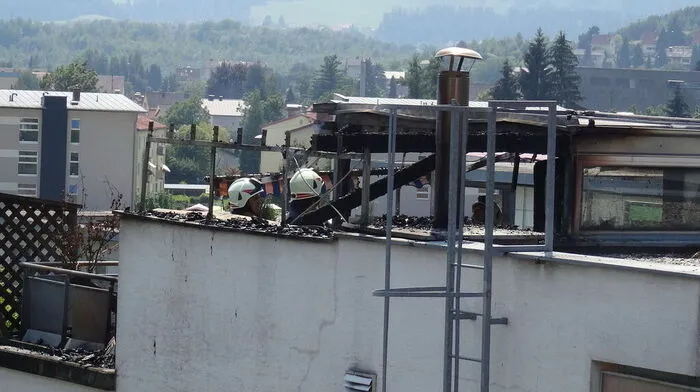 Die Dachterrasse ist komplett ausgebrannt