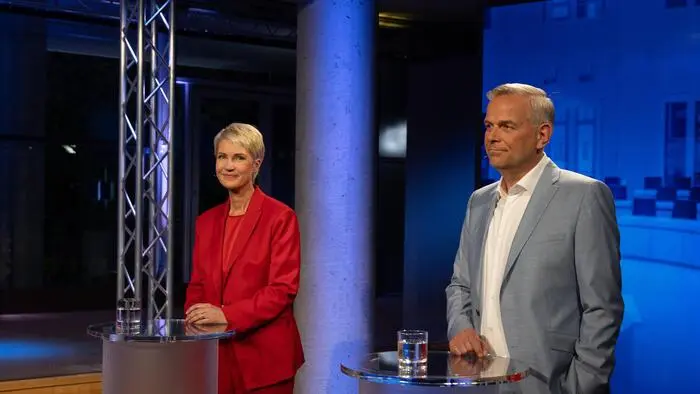 Manuela Schwesig (SPD) muss sich knapp Leif-Erik Holm von der AfD geschlagen geben